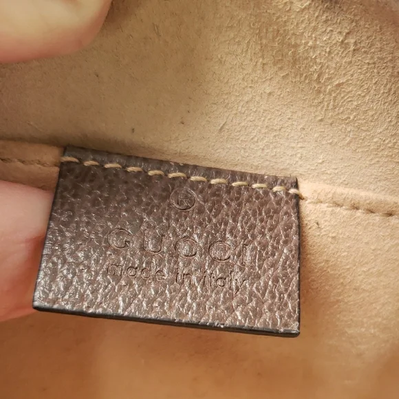 Gucci Beige and Brown Crossbody Bag with Gold Accents - Picture 4 of 6